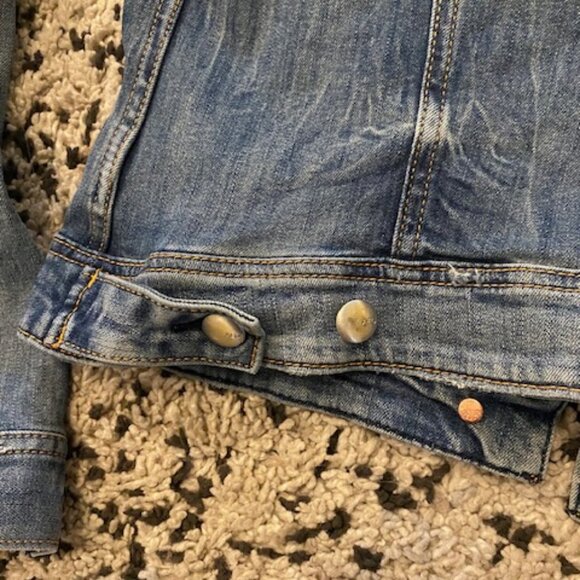 American Eagle Outfitters Super Stretch distressed Denim Jacket Women L - Picture 12 of 13